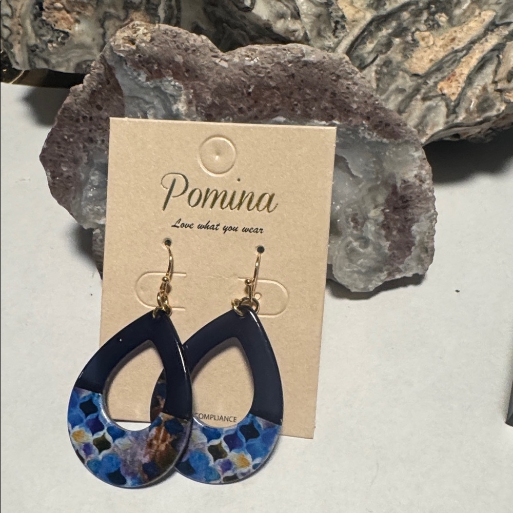 4/$20 - Pomina Blue Teardrop Dangle Earrings. (BJ111)